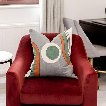 Cosy Decorated Flat In Tonbridge Appartement Buitenkant foto