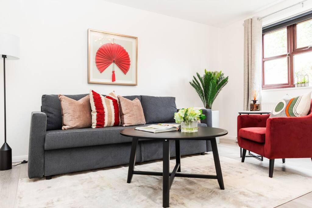 Cosy Decorated Flat In Tonbridge Appartement Buitenkant foto