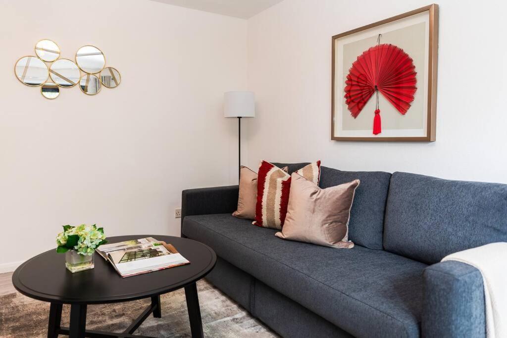 Cosy Decorated Flat In Tonbridge Appartement Buitenkant foto